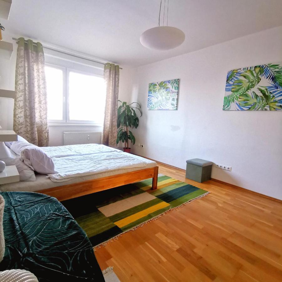 Cozyhome Retro Apartment Bratislava Esterno foto