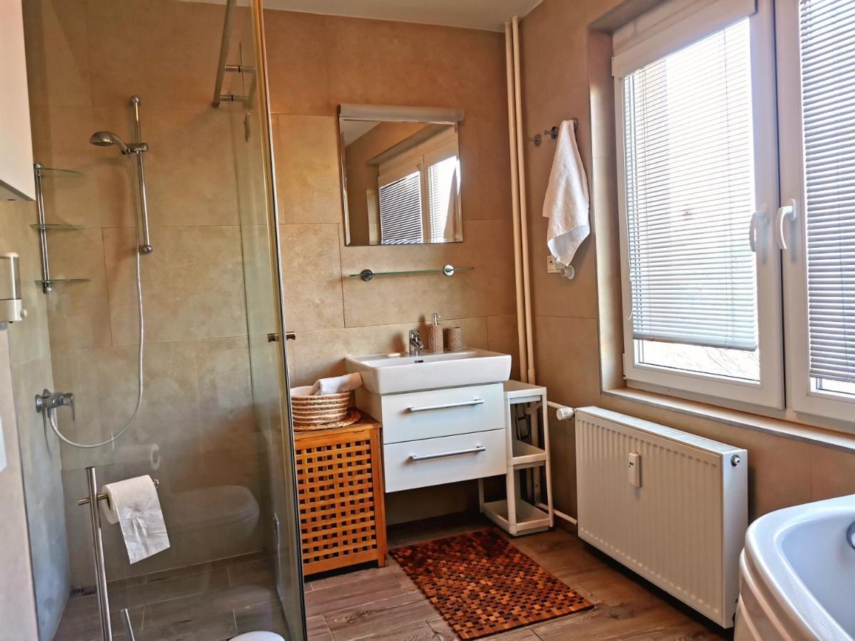 Cozyhome Retro Apartment Bratislava Esterno foto