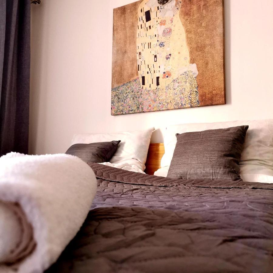 Cozyhome Retro Apartment Bratislava Esterno foto